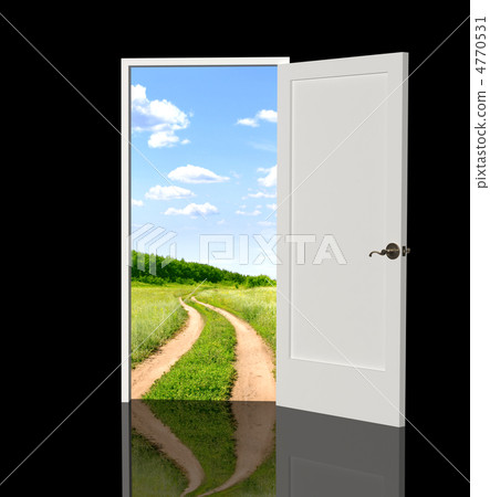 Open door Open door 4770531