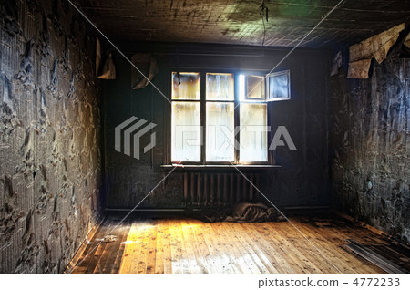 burned interior 4772233