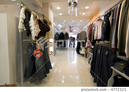 modern shop interior photo 4772323