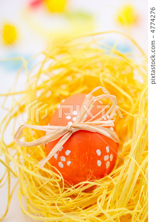 Colorful Easter egg Colorful Easter egg 4774276