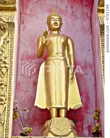 Golden Buddha statue (Chenkorn / Thailand Kingdom) Golden Buddha statue (Chenkorn / Thailand Kingdom) 4781194
