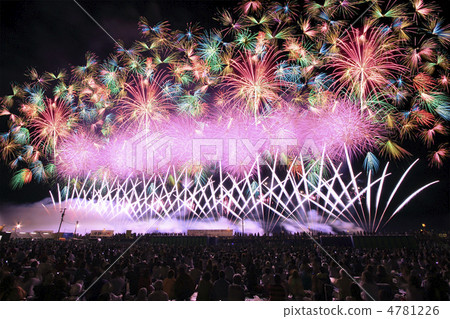 [Large song of fireworks image] (composition) 4781226