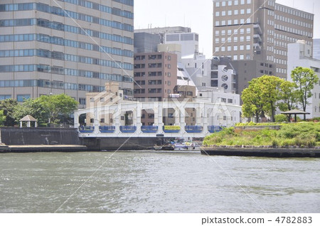 Toyohama Bridge at the Nihonbashi River estuary 4782883