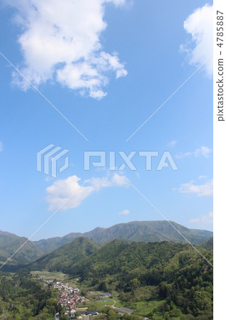 天空和山脈 4785887