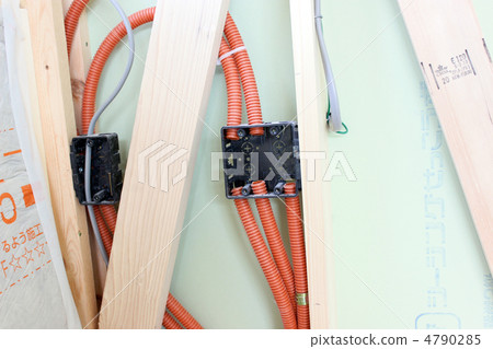 Incomplete outlet Incomplete outlet 4790285