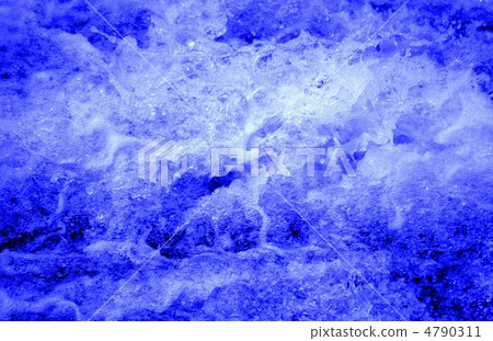 揮舞著水面波浪潮流沖流水面 揮舞著水面波浪潮流沖流水面 4790311