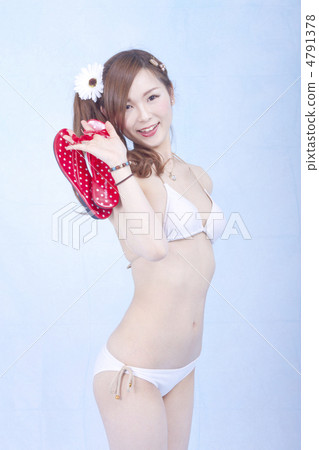 Beach sandals and bikini girls 4791378