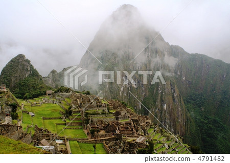 Machu Picchu in the clouds 4791482