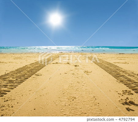 tractor tracks 4792794