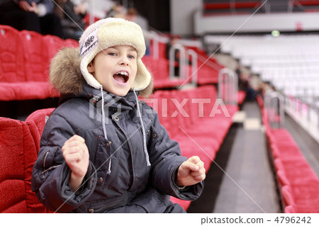 Boy loudly shouts on hockey match Boy loudly shouts on hockey match 4796242