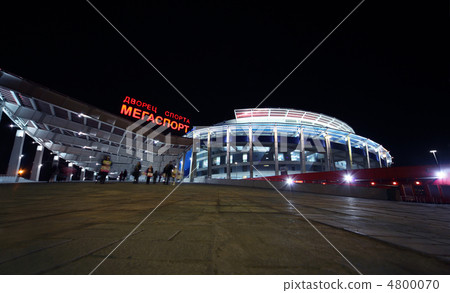 MOSCOW - MARCH 28: Palace of Sports Megasport, people at night o MOSCOW - MARCH 28: Palace of Sports Megasport, people at night o 4800070