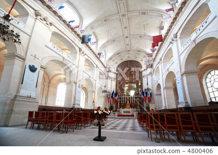 Inside Cathedral of St. Louis (cathedrale Saint-Louis-des-Invali Inside Cathedral of St. Louis (cathedrale Saint-Louis-des-Invali 4800406