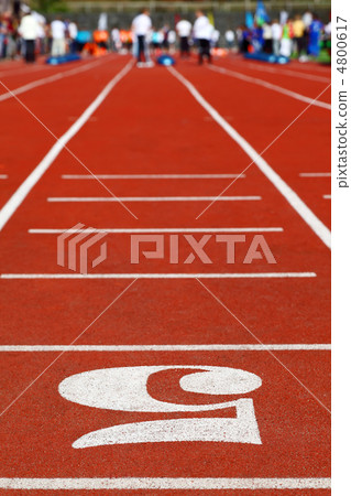 Running Track 5; perspective; special red cover for racing; peop Running Track 5; perspective; special red cover for racing; peop 4800617