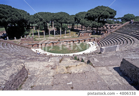 Ancient amphitheater 4806338