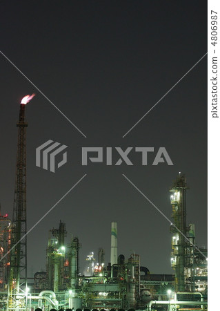 Night view of Yokkaichi factory Night view of Yokkaichi factory 4806987