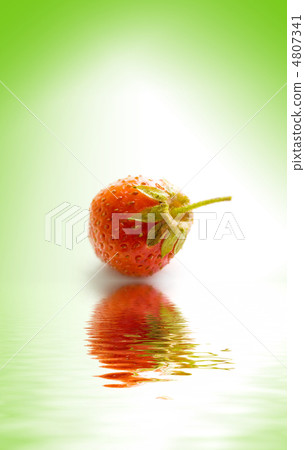 Fresh red strawberry 4807341