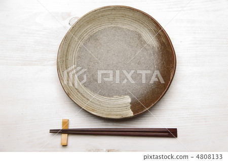 Dishes and chopsticks Dishes and chopsticks 4808133