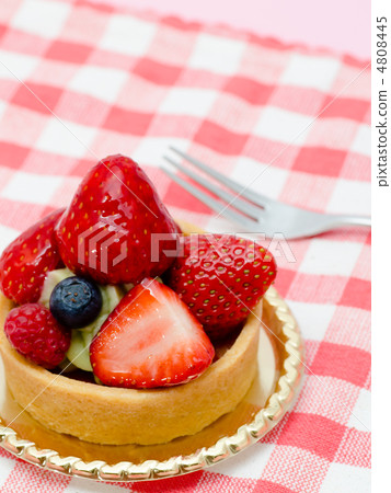 Strawberry tartlet 4808445