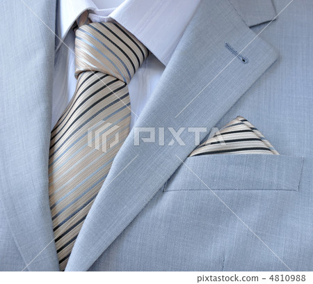 piece suit with white shirt, tie, scarf 4810988
