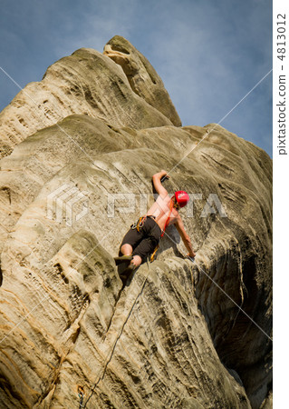 male rock climber male rock climber 4813012