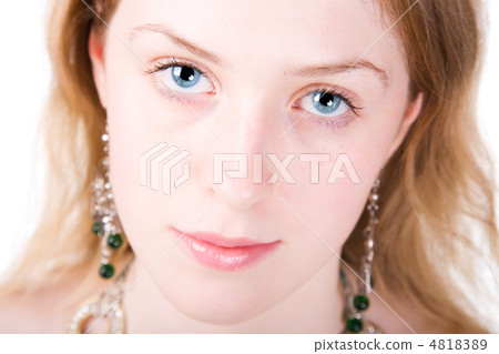 Young woman portrait Young woman portrait 4818389