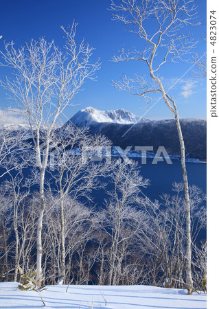 Teshikaga Town ice and Mashu Mori (Vertical) Teshikaga Town ice and Mashu Mori (Vertical) 4823074