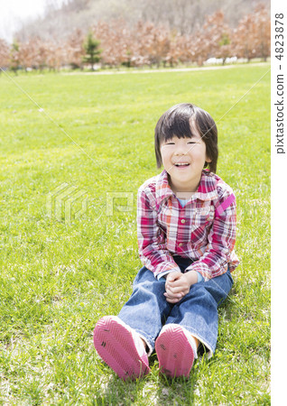 草和女孩 4823878