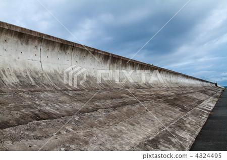 堤防和天空 4824495
