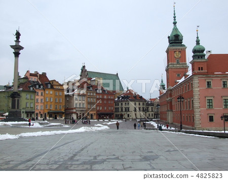 Poland _ Warsaw _ Warsaw Grand Palace _ Square 4825823
