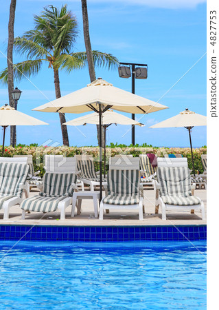 度假村泳池 4827753
