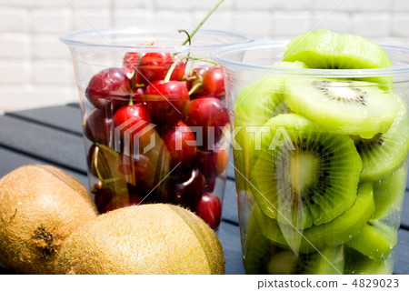 Kiwi and cherries that came in the cup Kiwi and cherries that came in the cup 4829023