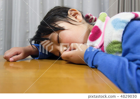 Sound asleep 4829030