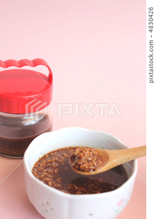 Soy sauce koji 4830426