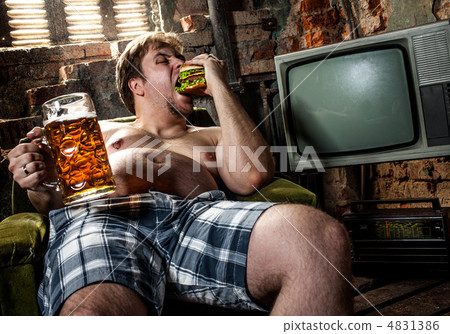 fat man eating hamburger 4831386