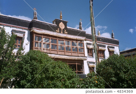 Sankar · Gompa near Ladakhla India Sankar · Gompa near Ladakhla India 4834369