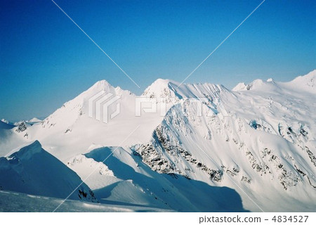 冬天的山 4834527