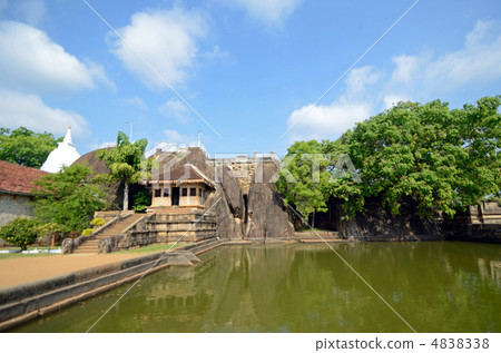 Anuradhapura的Isurumanya殼 4838338