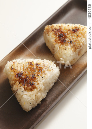 烤飯糰 烤飯糰 4839386
