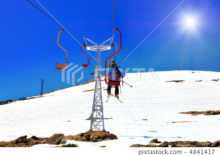 Wonderful view of the cableway in the mountains. 4841417
