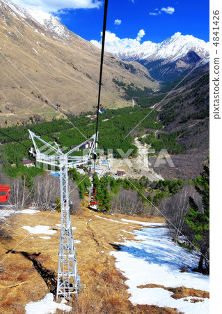 Wonderful view of the cableway in the mountains. Wonderful view of the cableway in the mountains. 4841426