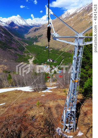 Wonderful view of the cableway in the mountains. Wonderful view of the cableway in the mountains. 4841428