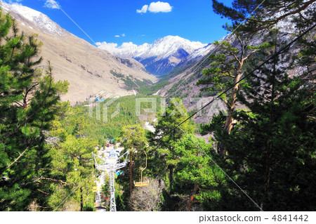 Wonderful view of the cableway in the mountains. Wonderful view of the cableway in the mountains. 4841442