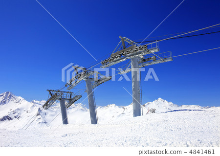 Wonderful view of the cableway in the mountains. Wonderful view of the cableway in the mountains. 4841461