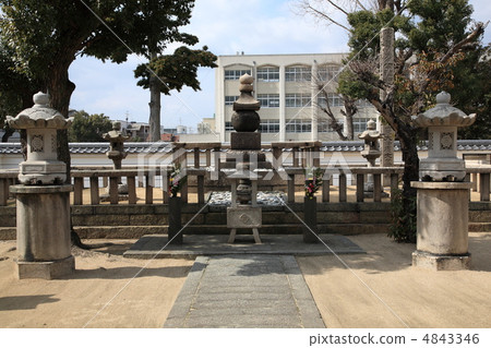 The universal superior Olympic tower of Makoji Temple in Kobe City 4843346