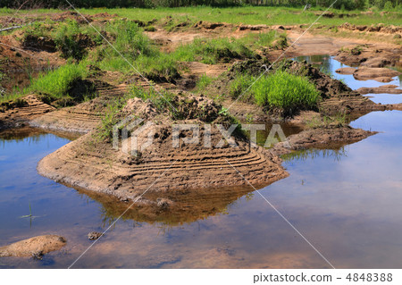 old sandy quarry 4848388