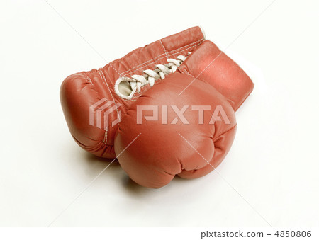 A pair of red boxing gloves 4850806