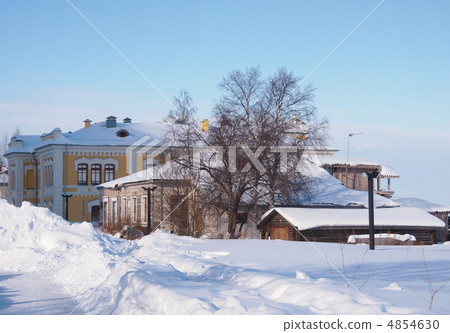 House in winter House in winter 4854630