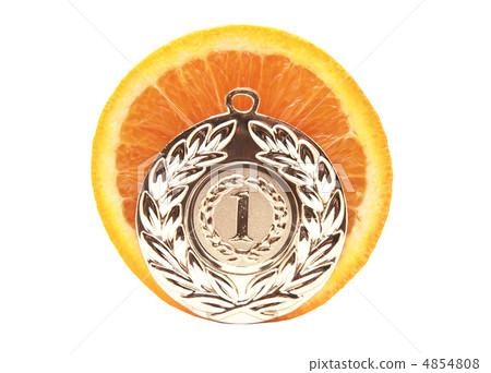 Medal and an orange on a white background 4854808