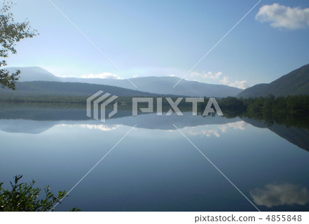 Mountain lake Mountain lake 4855848