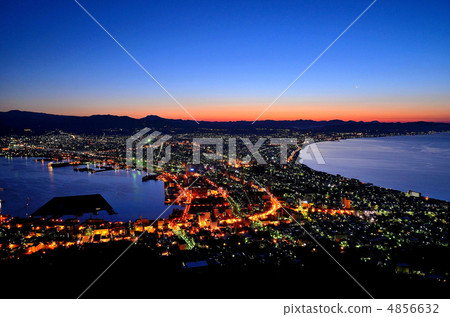 Harbor town before dawn ~ Hakodate morning night view 4856632